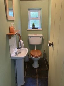 Doon Cottage Images doon cottage wc authentic Irish cottage Kerry Way Tahilla